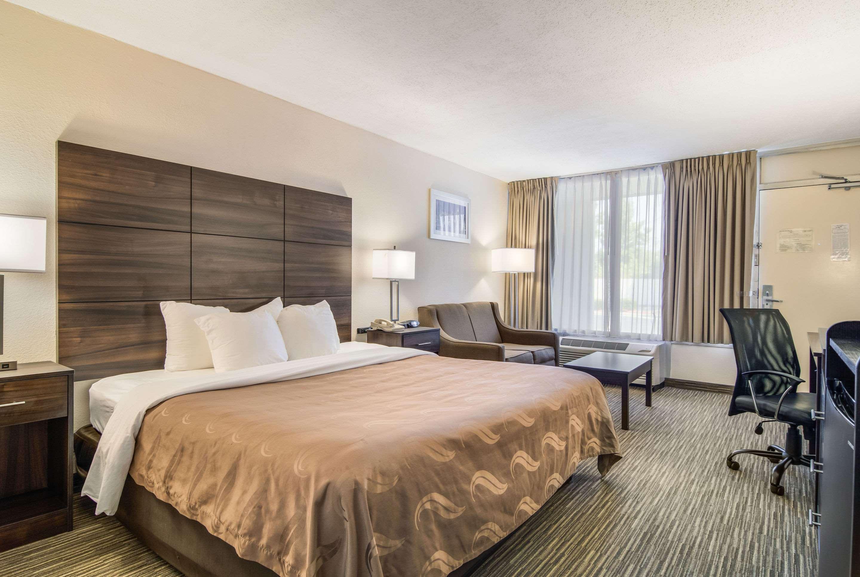 Quality Inn Suwanee I-85 Exterior photo