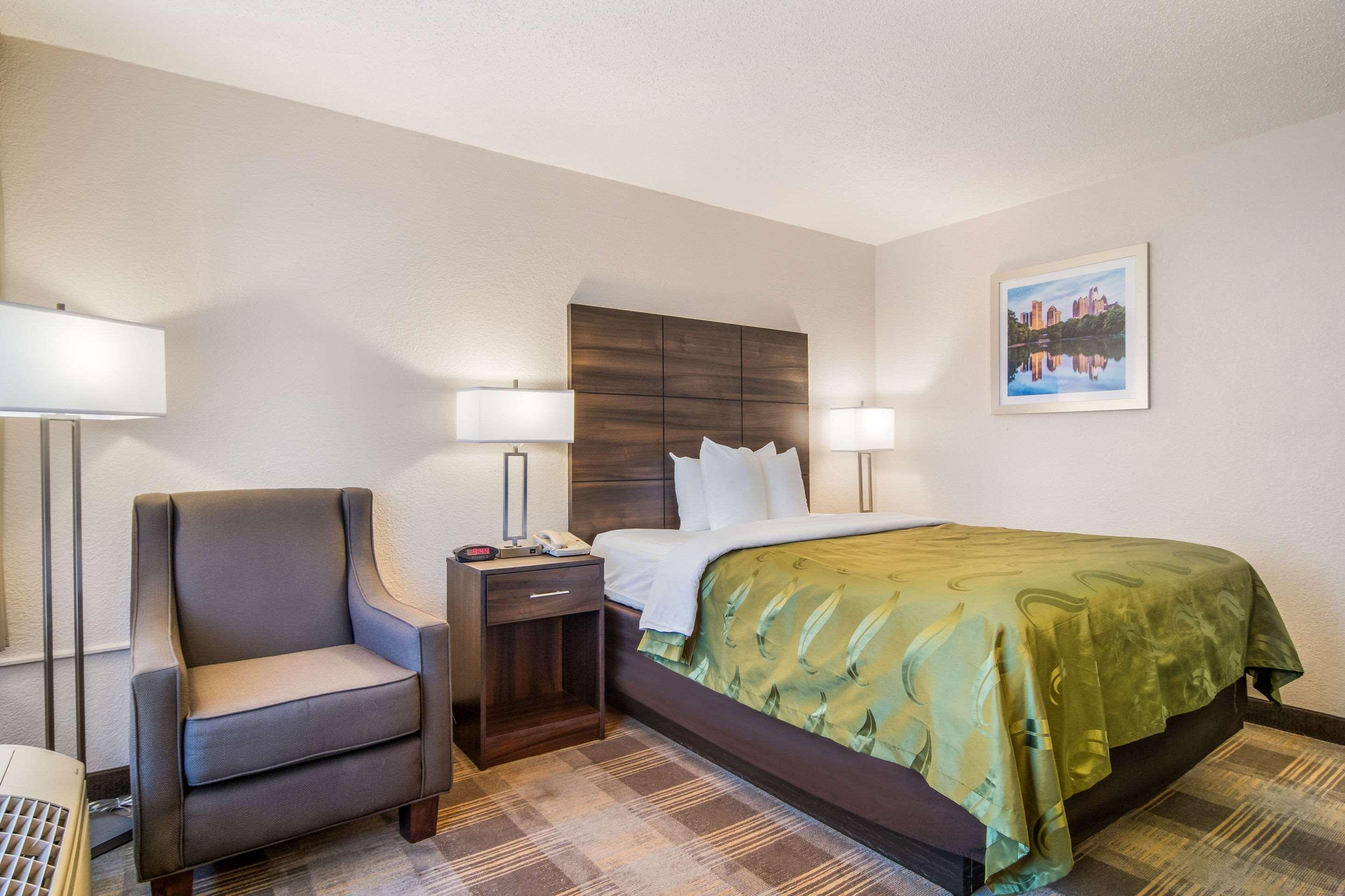 Quality Inn Suwanee I-85 Exterior photo