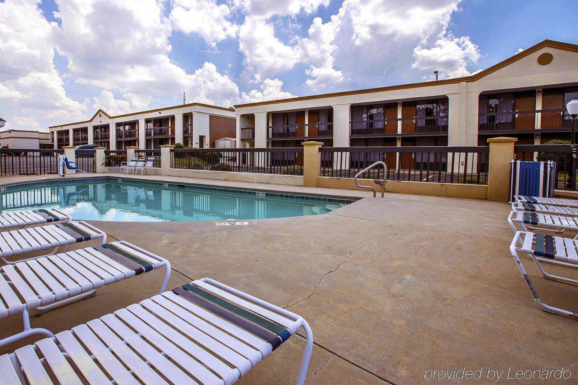 Quality Inn Suwanee I-85 Exterior photo